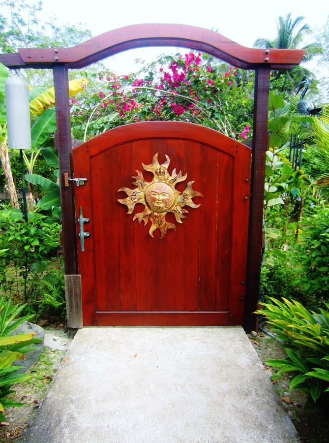 Casa Abundancyah B&B Bocas del Toro Exterior foto